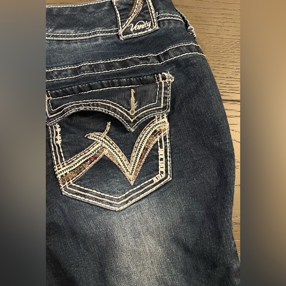 Women’s Vanity Premium Collection Mid-Rise Jeans Dark Washed Cropped Size 14 - Picture 5 of 15